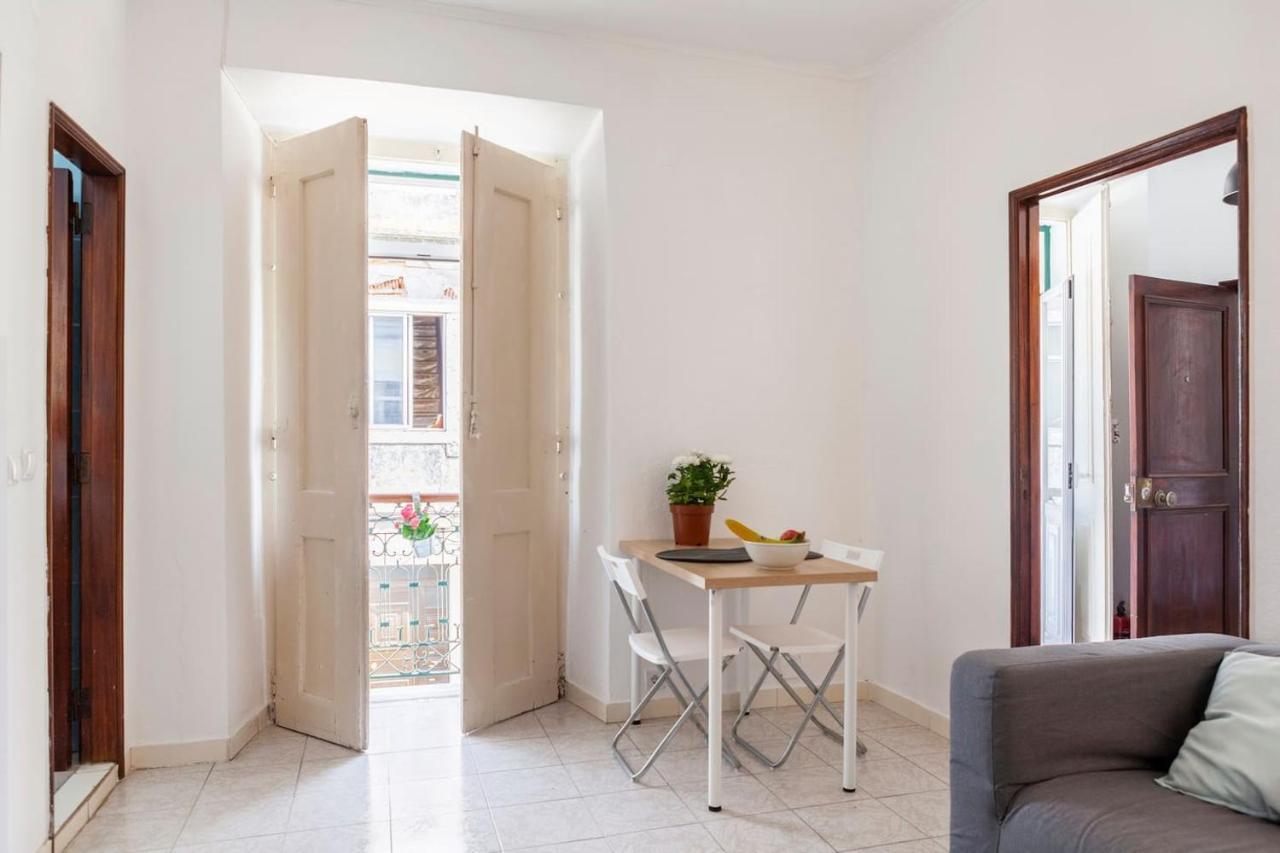 2 Bedroom Apartment For 4 People With Free Public Parking Lisboa Ngoại thất bức ảnh