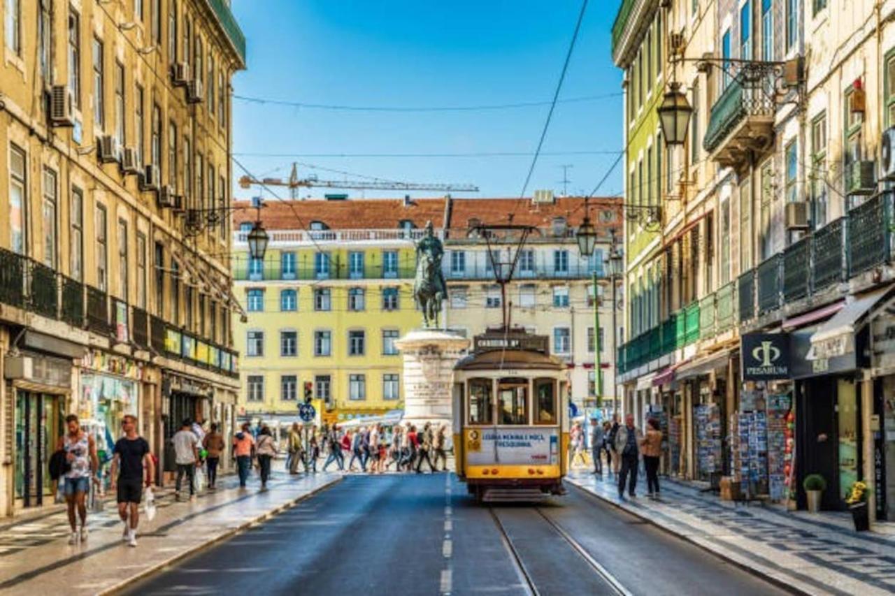 2 Bedroom Apartment For 4 People With Free Public Parking Lisboa Ngoại thất bức ảnh